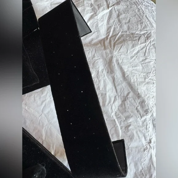 Black Velvet Jewelry Display Set - Picture 3 of 7